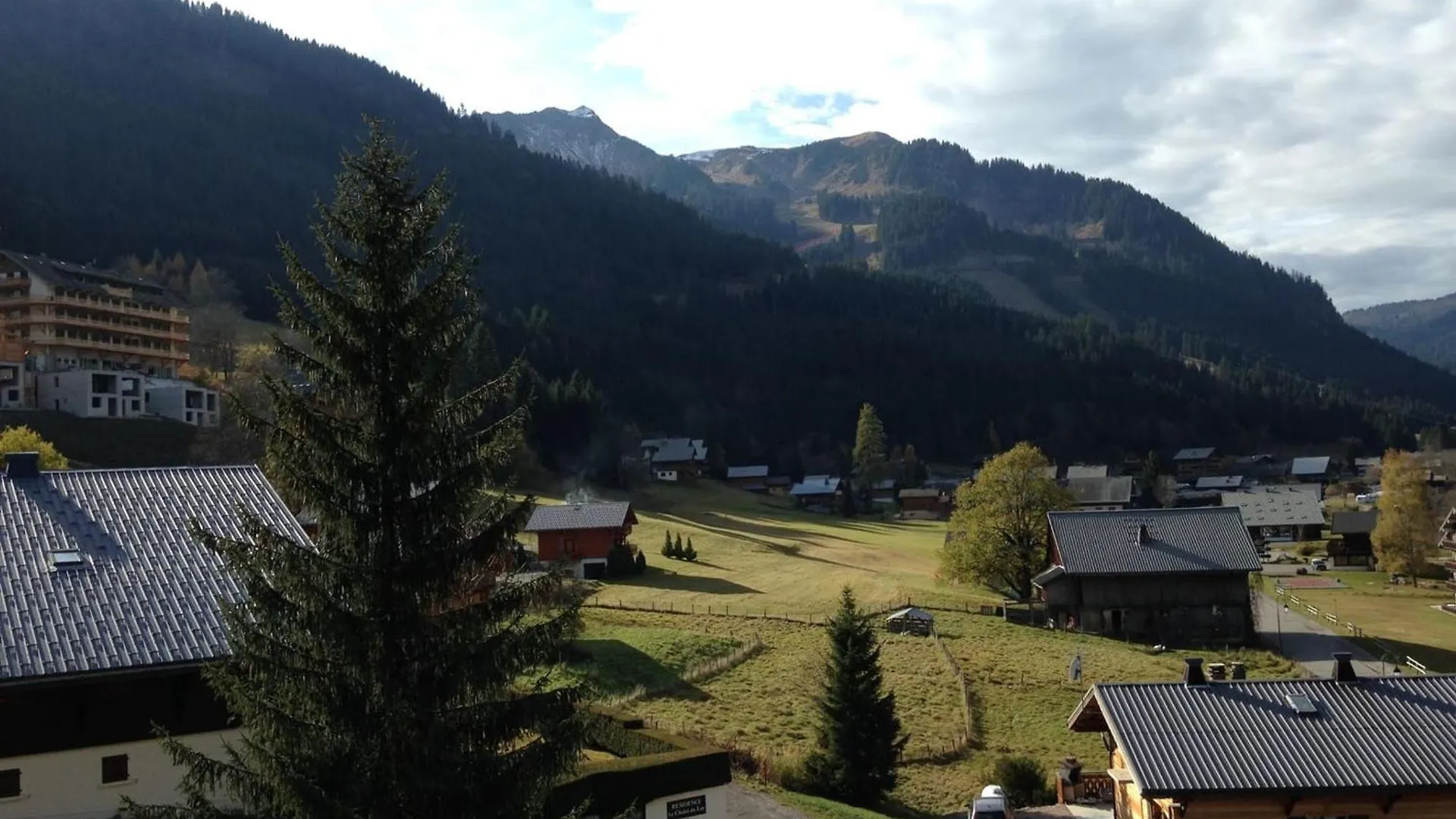 Appartement Chatel 4 Pieces, 6 Pers. Avec Balcon, Garage, Wifi - Fr-1-676-160 0*,  فرنسا